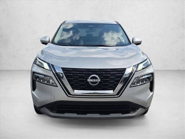 Certified 2023 Nissan Rogue SV FWD image 2