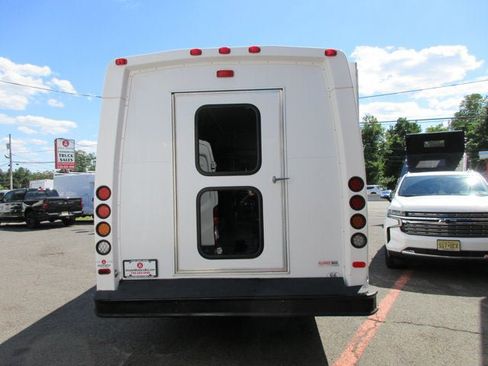 Used 2017 Ford E-350 and Econoline 350 Super Duty w/ Shuttle Bus Prep Package RWD image 16