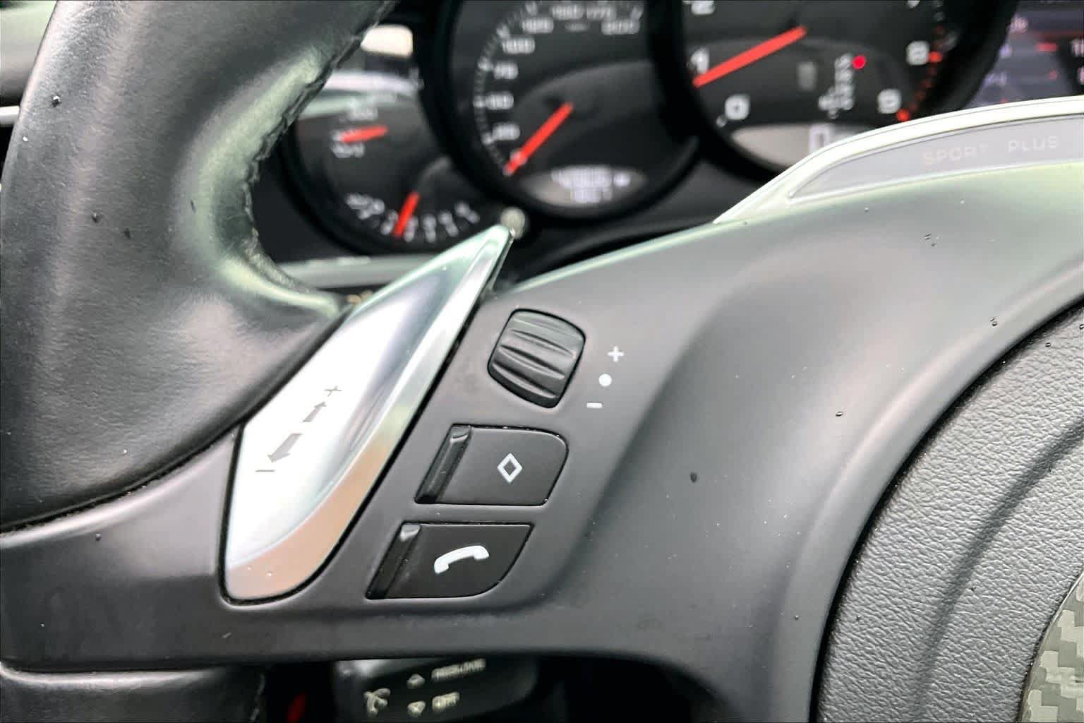 Used 2014 Porsche 911 Carrera RWD image 23