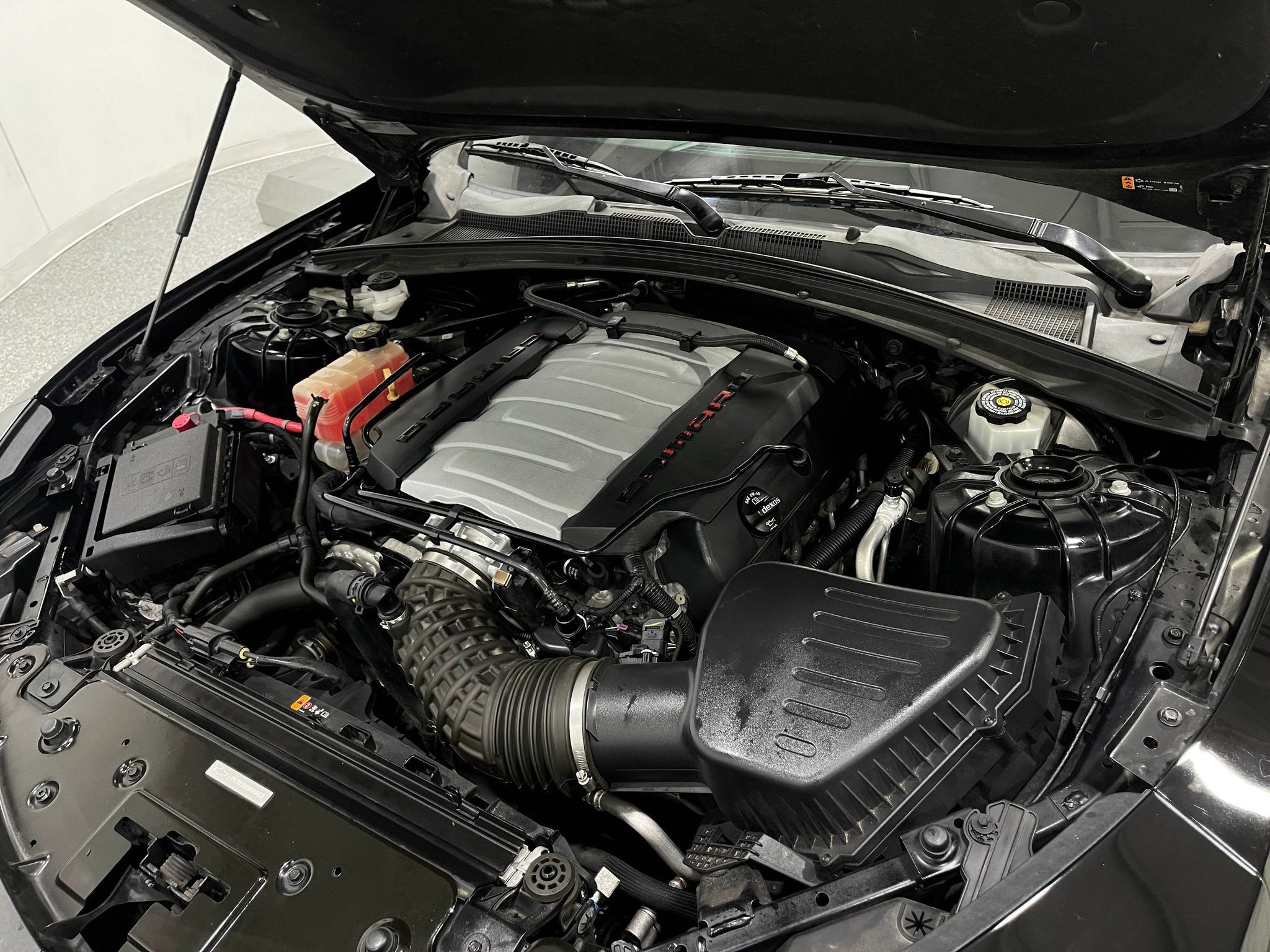 Used 2019 Chevrolet Camaro SS w/ LPO, Ground Effects Package RWD image 28