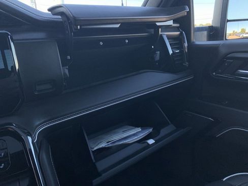 Used 2024 GMC Sierra 2500 AT4X AWD/4WD image 21