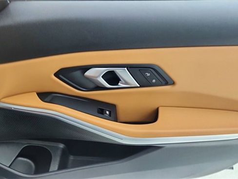 Used 2025 BMW 330i xDrive Sedan image 23