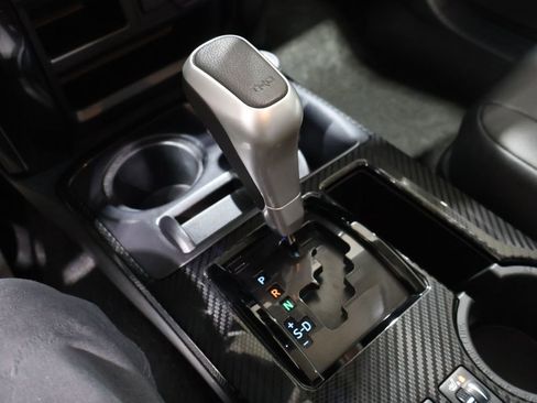 Used 2024 Toyota 4Runner TRD Off-Road Premium image 27