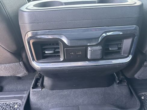 Used 2022 GMC Sierra 1500 AT4 w/ AT4 Premium Package AWD/4WD image 21