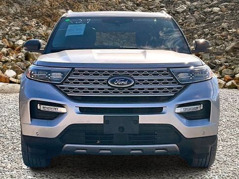 Used 2021 Ford Explorer Limited w/ Equipment Group 301A image 3