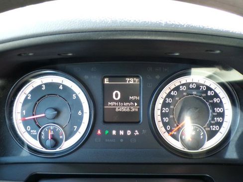 Used 2016 RAM 1500 Classic SLT image 13