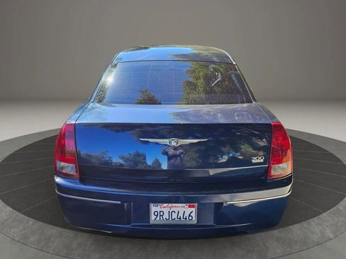 Used 2005 Chrysler 300 Touring image 8