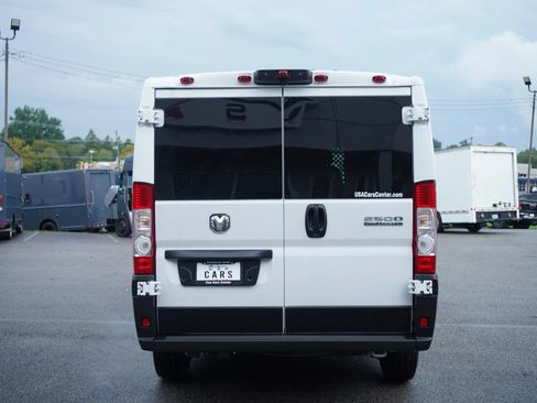 Used 2025 RAM ProMaster 2500 w/ U-Haul Equipment Group FWD image 8