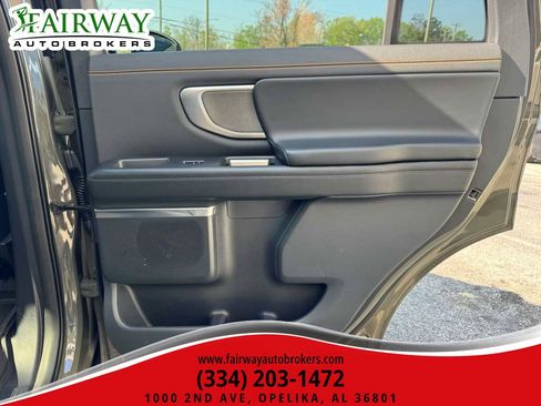 Used 2025 Ford Expedition Tremor image 31