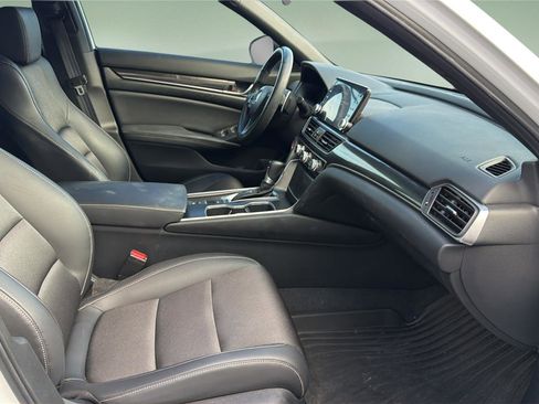 Used 2022 Honda Accord Sport image 12