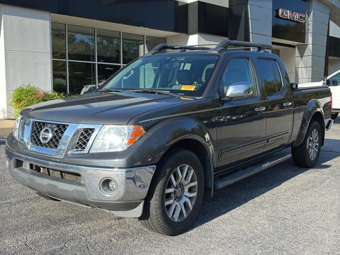 Used 2012 Nissan Frontier SL w/ Moonroof Pkg AWD/4WD image 4