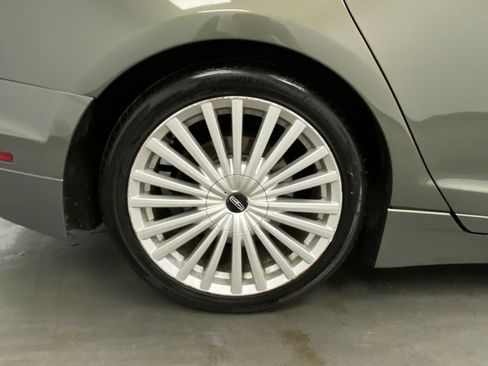 Used 2017 Lincoln MKZ Reserve image 17