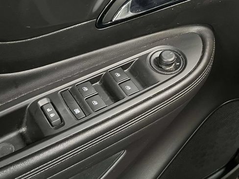 Used 2020 Buick Encore Preferred w/ Safety Package FWD image 13