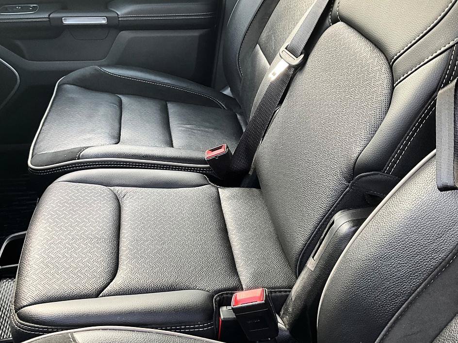 Used 2022 RAM 1500 Laramie AWD/4WD image 35