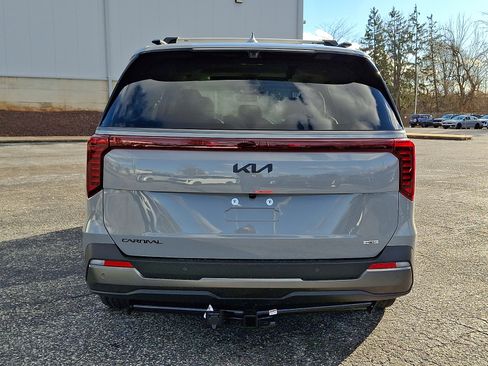 New 2026 Kia Carnival SX Prestige FWD image 7