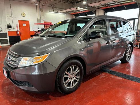 Used 2013 Honda Odyssey EX image 2