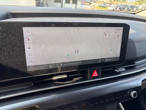 Used 2026 Kia Carnival FWD image 18