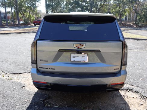 Used 2026 Cadillac Escalade Platinum Sport w/ LPO, ONYX Package image 6