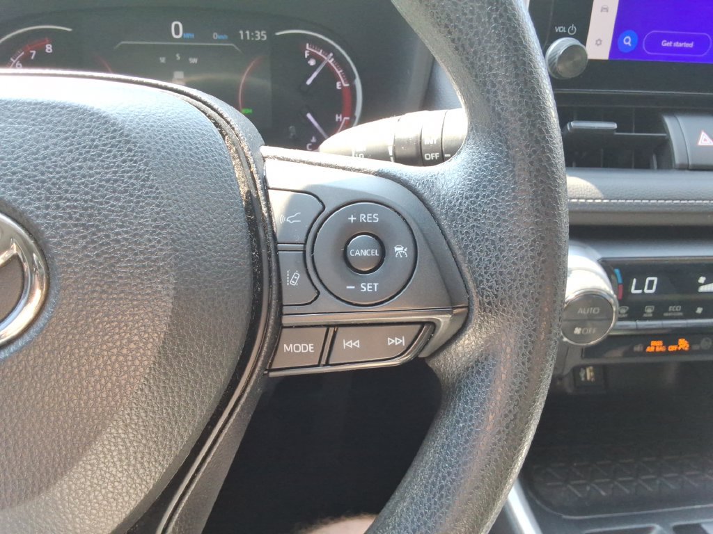 Used 2023 Toyota RAV4 XLE w/ Convenience Package FWD image 27