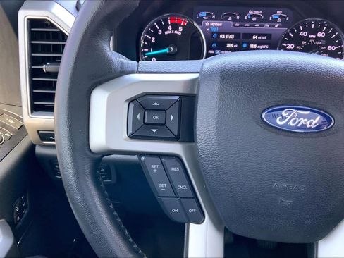 Certified 2022 Ford F250 Lariat w/ Lariat Value Package image 24