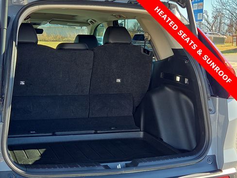 Used 2025 Honda CR-V EX-L image 9