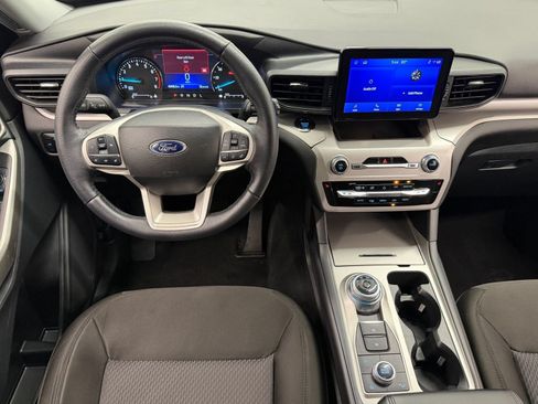 Certified 2023 Ford Explorer XLT AWD/4WD image 27