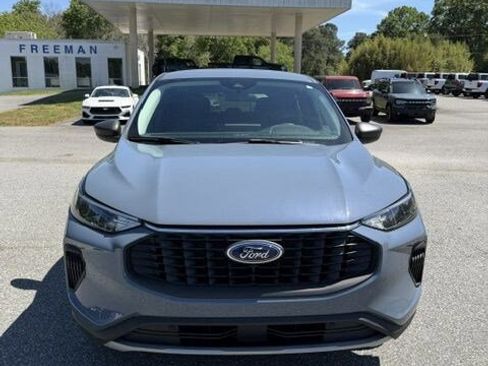 Used 2024 Ford Escape Active w/ Tech Pack #1 FWD image 2