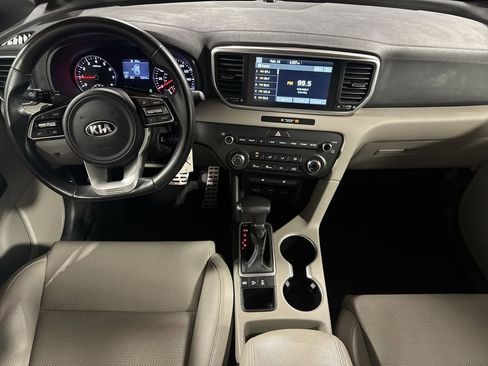 Used 2020 Kia Sportage S image 16