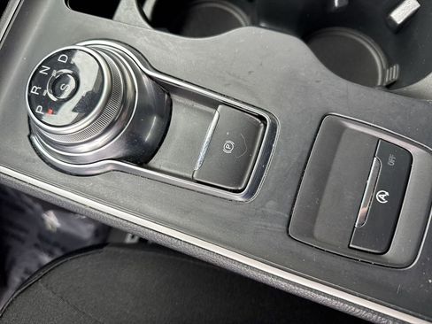 Used 2022 Ford Edge SE w/ Black Appearance Package image 21