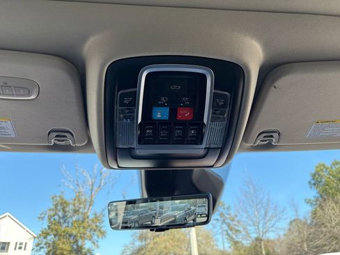 New 2026 RAM 1500 Limited w/ Trailer Tow Group image 31