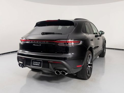 Certified 2023 Porsche Macan S AWD/4WD image 11