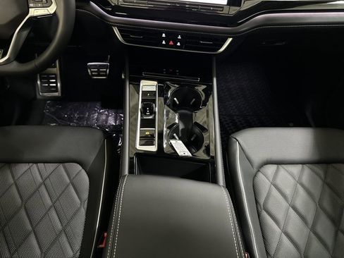 New 2026 Volkswagen Atlas SEL Premium R-Line AWD/4WD image 34