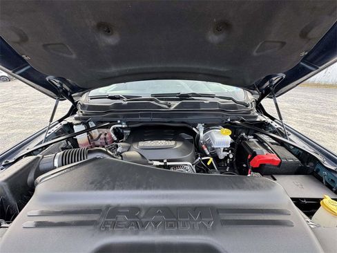 Used 2024 RAM 2500 Big Horn w/ Safety Group image 12