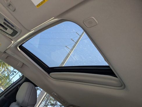 New 2026 Toyota Sienna XLE FWD image 18
