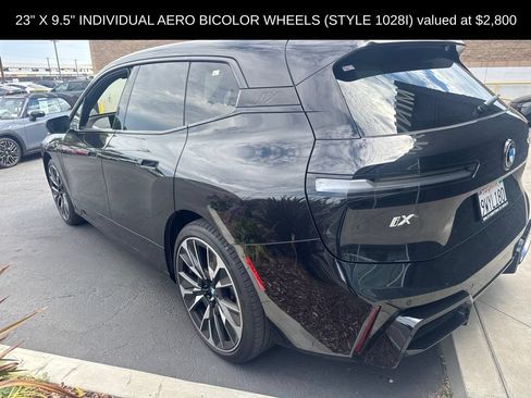 Used 2026 BMW iX xDrive60 w/ M Sport Package AWD/4WD image 3