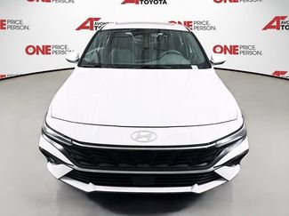 Used 2025 Hyundai Elantra SEL FWD video 2