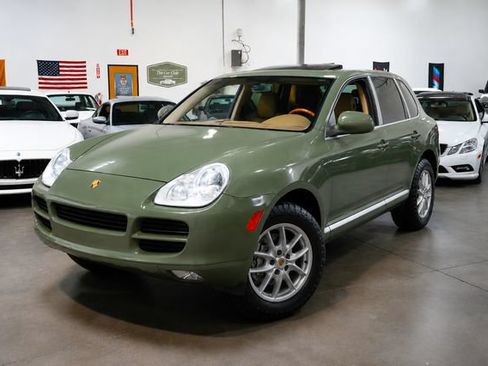 Used 2006 Porsche Cayenne S Titanium Edition AWD/4WD image 2