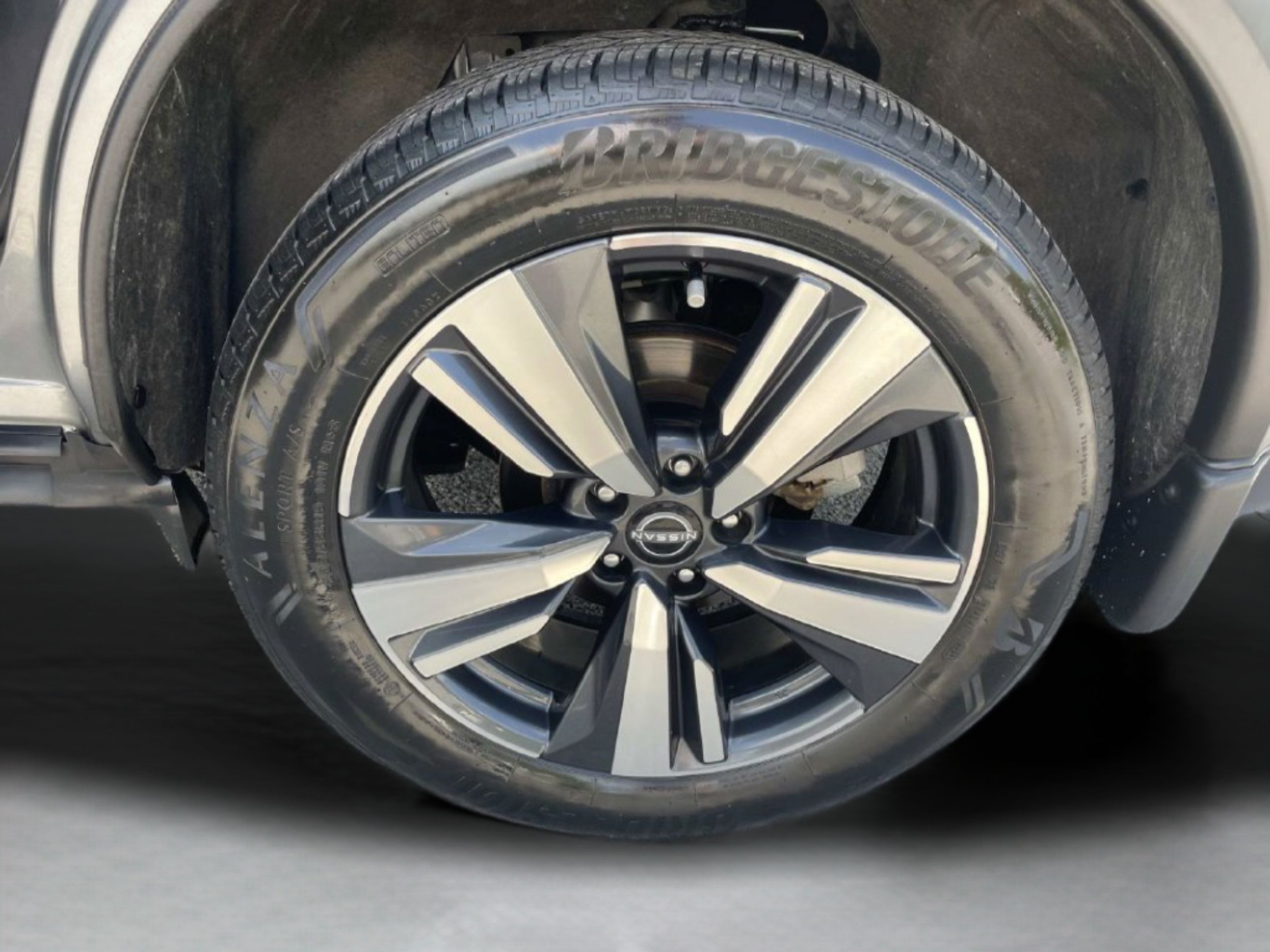 Used 2023 Nissan Rogue SL w/ SL Premium Package FWD image 33