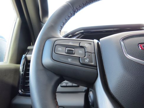 Certified 2023 GMC Sierra 1500 AT4 w/ Technology Package image 25