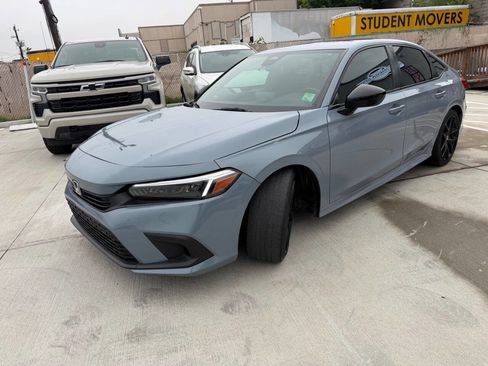 Used 2022 Honda Civic Sport image 3