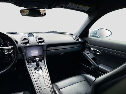 Used 2019 Porsche 718 Cayman GTS image 23