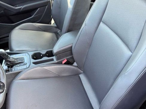 Used 2020 Volkswagen Jetta SE w/ SE Cold Weather Package image 10