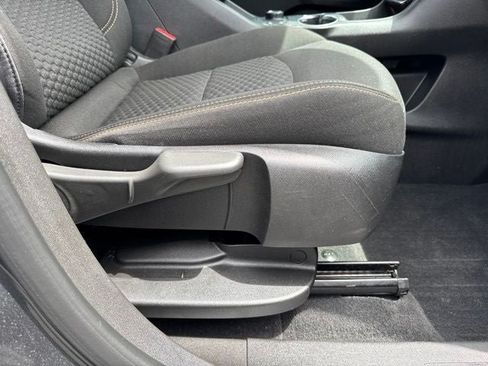 Used 2020 GMC Terrain SLE w/ Driver Convenience Package FWD image 29