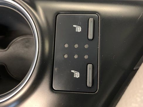 Used 2020 Toyota Camry XSE image 34