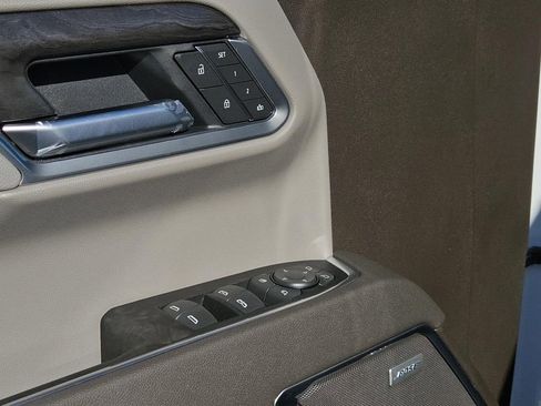 New 2026 Chevrolet Silverado 1500 LTZ w/ Z71 Off-Road Package image 25