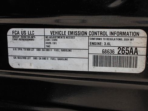 Used 2024 Jeep Grand Cherokee Altitude AWD/4WD image 27