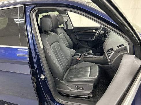 Certified 2022 Audi Q5 2.0T Premium w/ Convenience Package image 23
