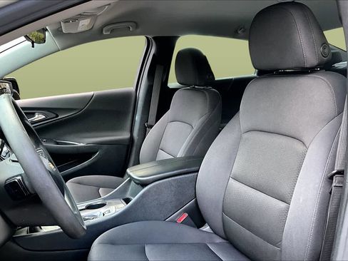 Used 2024 Chevrolet Malibu LT FWD image 8