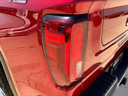 Used 2025 GMC Sierra 1500 SLT w/ SLT Premium Package AWD/4WD image 29