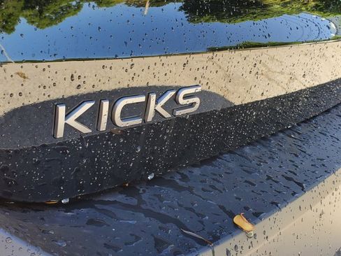 New 2025 Nissan Kicks SV image 9